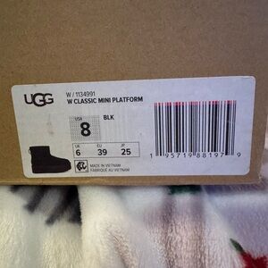 UGG Classic Mini Platform Boots - Black